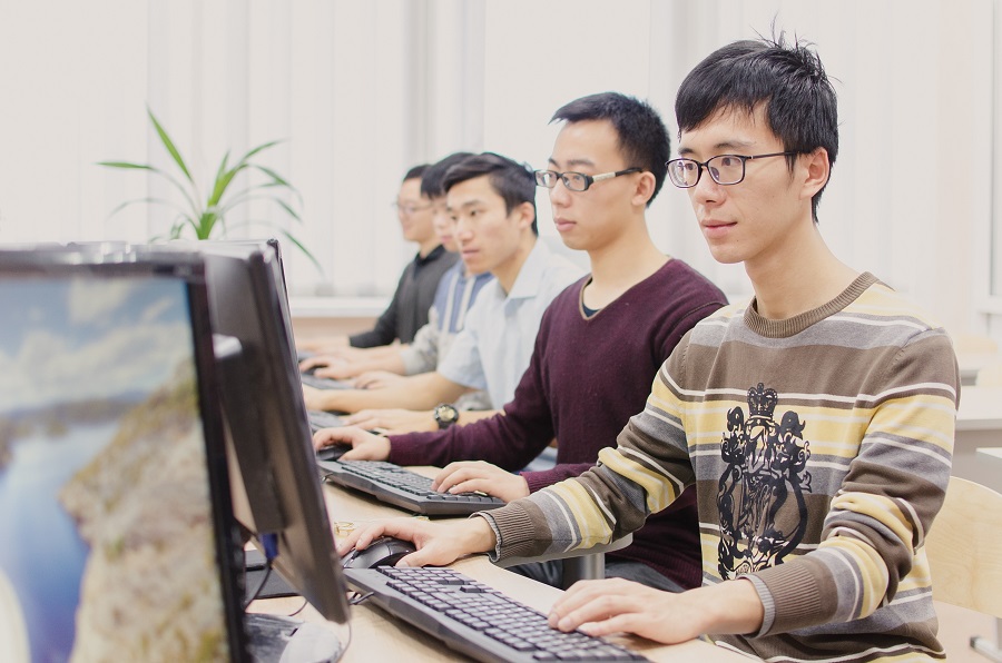 ЮУрГУ запускает уникальные онлайн-курсы для носителей арабского и китайского языков
