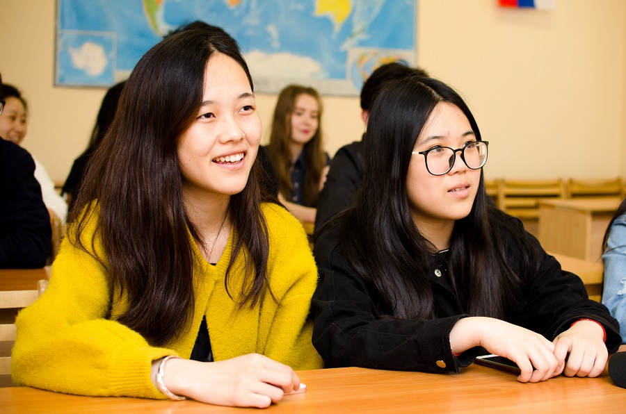 Преподаватели из Китая высоко оценили разработанный в ЮУрГУ курс по использованию электронных технологий